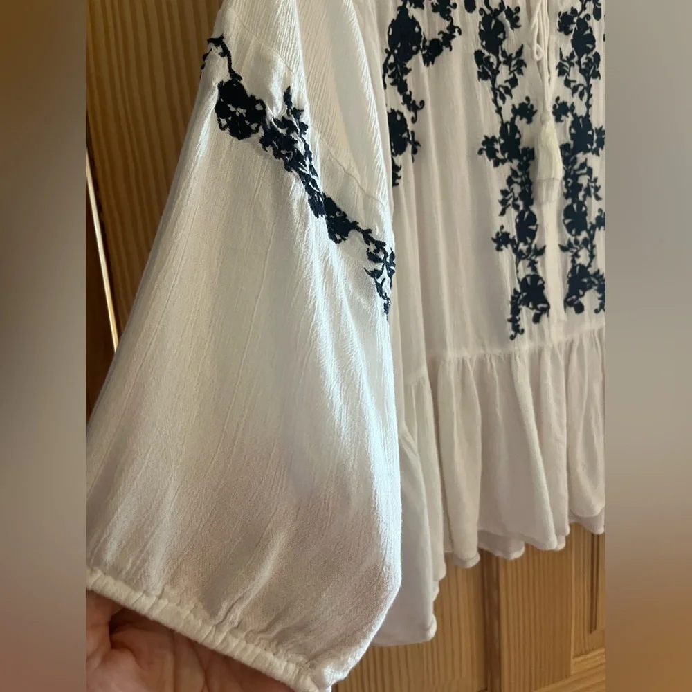 American Eagle Navy Blue and White Embroidered Round Drawstring Neck Size XL‎ - Picture 3 of 11